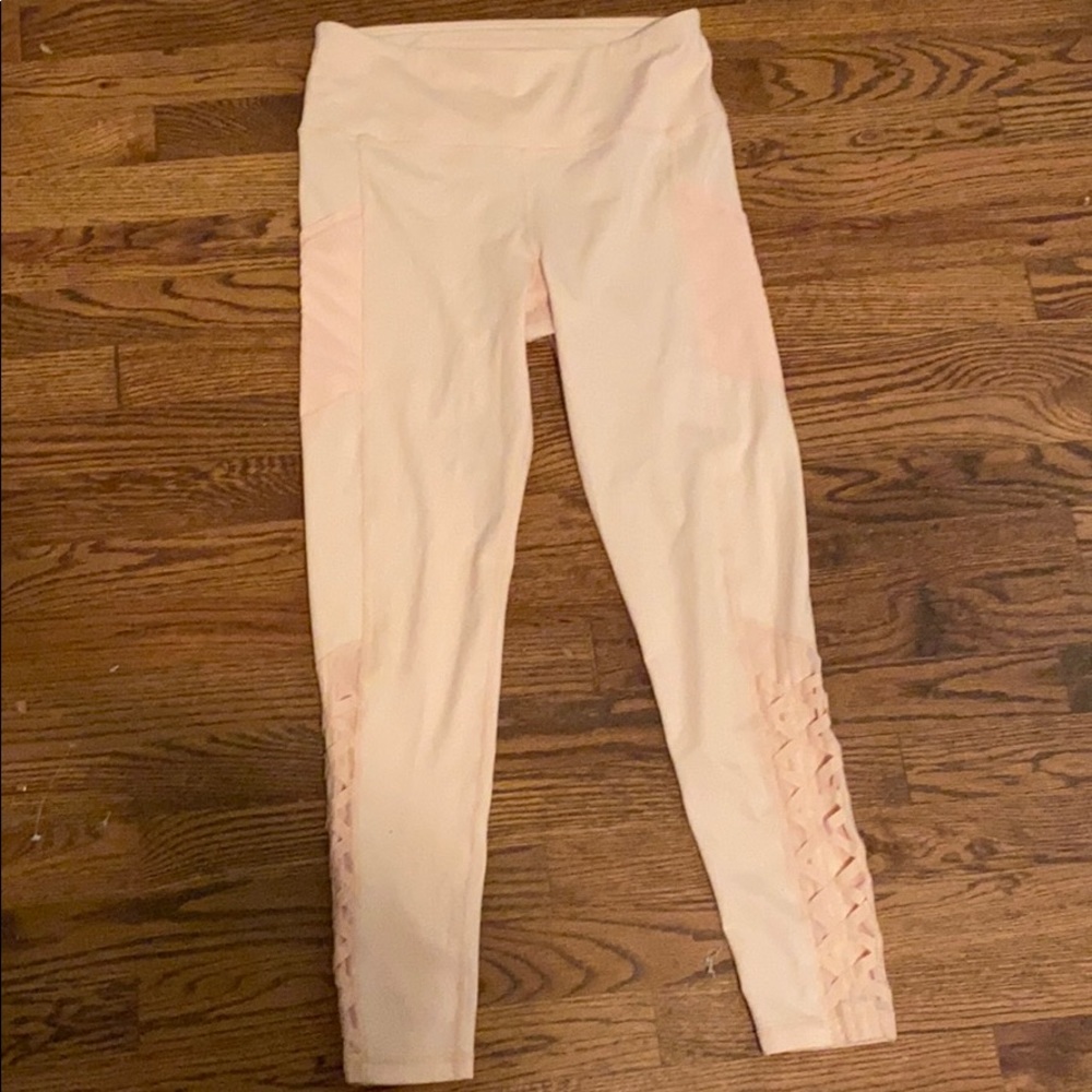 Light pink leggings